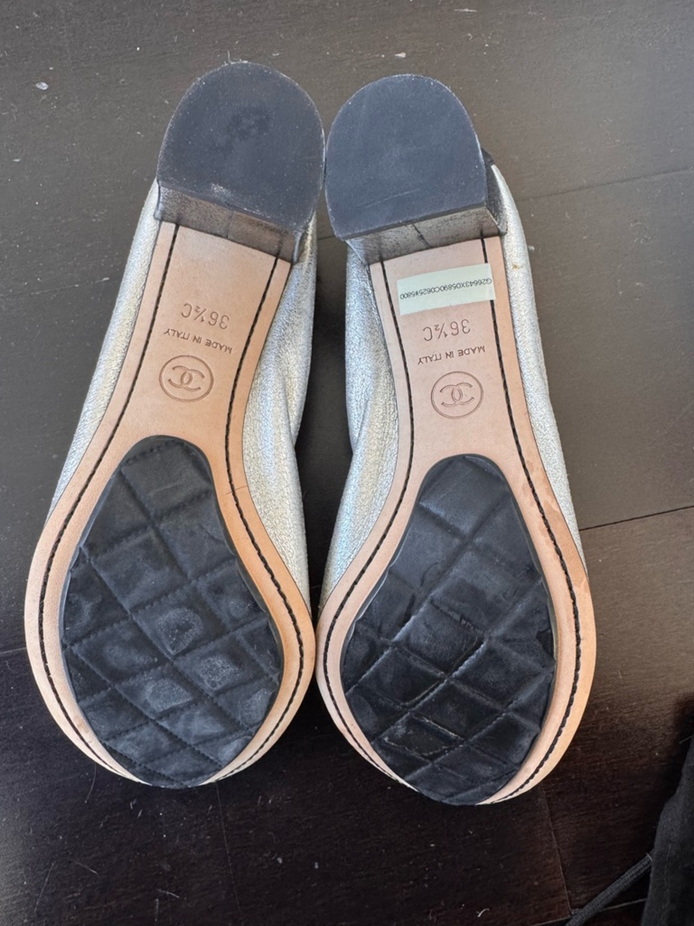Chanel silver metallic leather elastic ballet pumps size 36.5C - Picture 9 of 10
